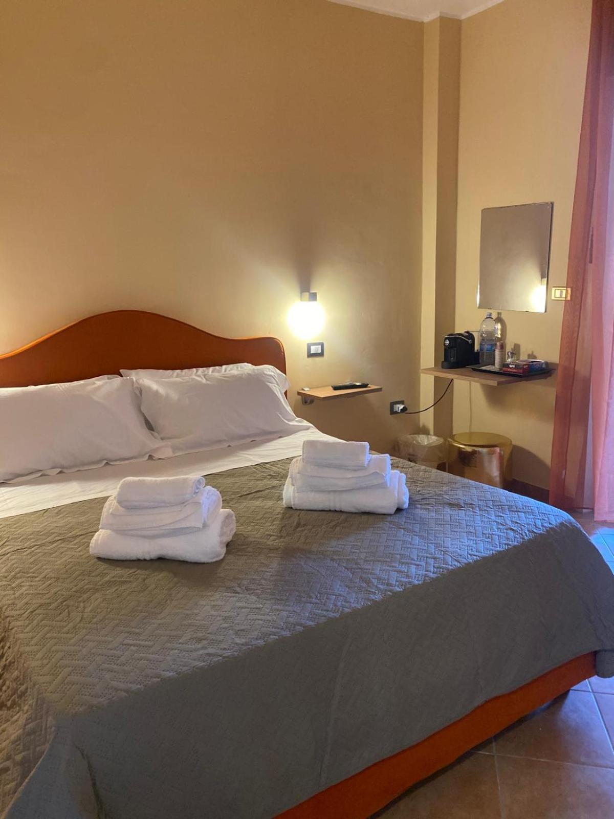 Musetta Sicilian Hospitality Hotell Milazzo Eksteriør bilde
